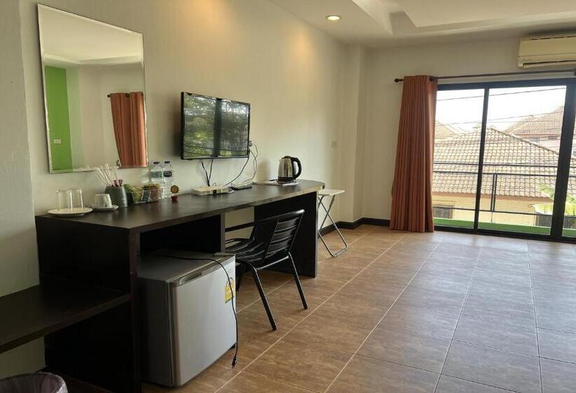 هتل The Season Airport Udonthani