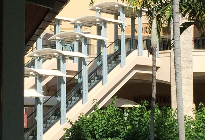 Lyx Suites At Merrick Park In Coral Gables