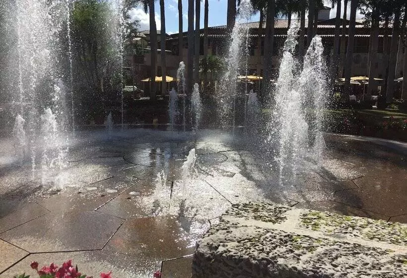 Lyx Suites At Merrick Park In Coral Gables