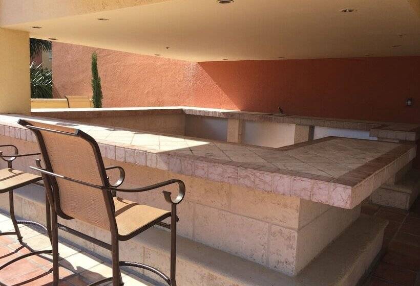 Lyx Suites At Merrick Park In Coral Gables