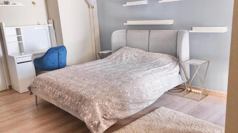 تختخواب و صبحانه Villa La Source 83   Room Close To St Tropez