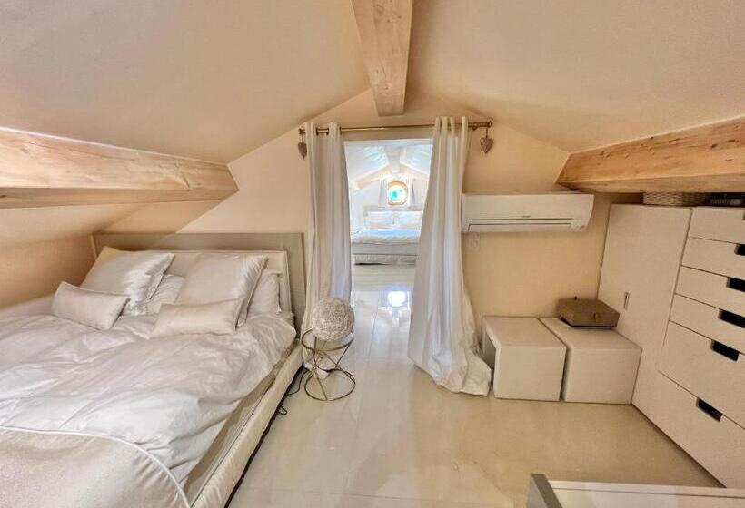 تختخواب و صبحانه Villa La Source 83   Room Close To St Tropez