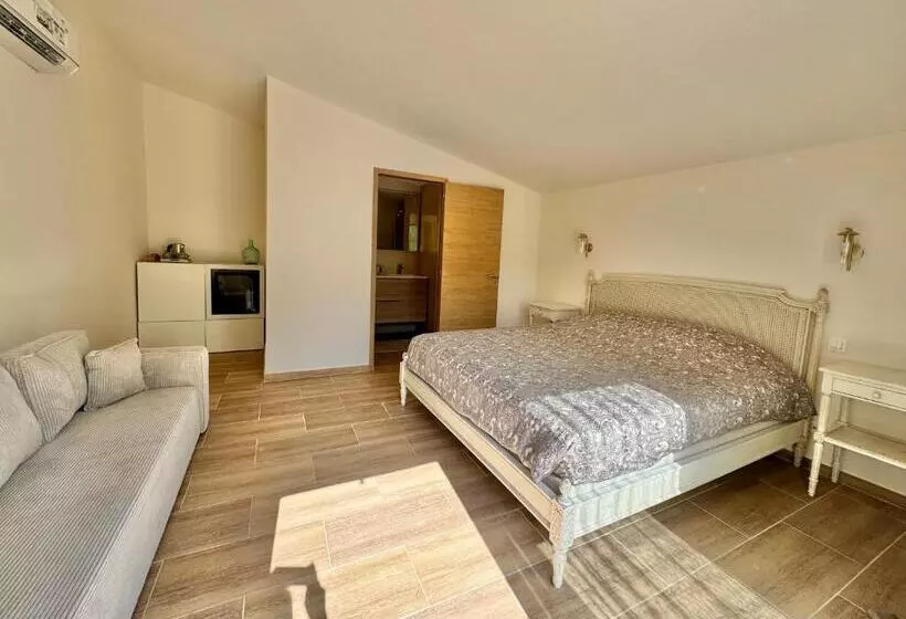 ベッドアンドブレックファースト Villa La Source 83   Room Close To St Tropez