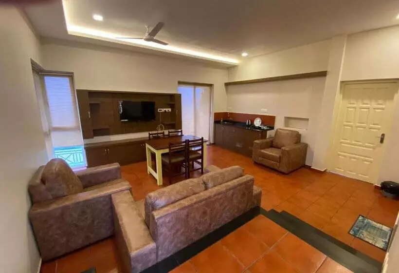Idam Resort