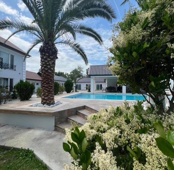 Пансион White Villas In Batumi