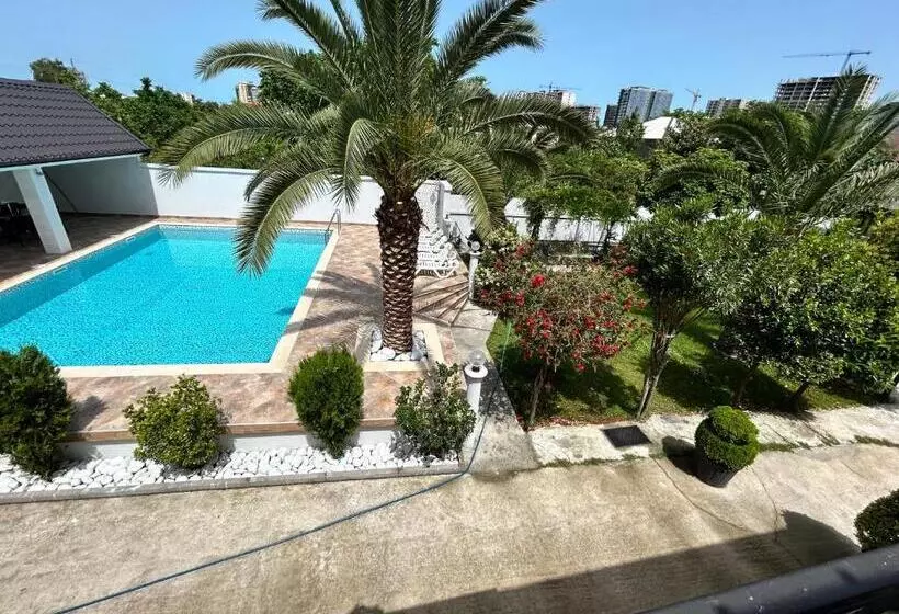 پانسیون White Villas In Batumi
