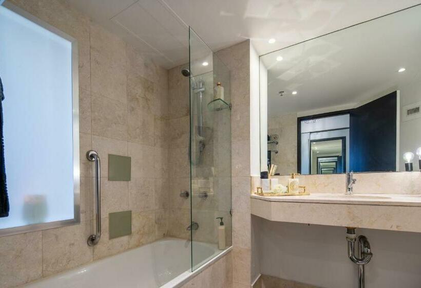 酒店 Designer Suites   Versace On View