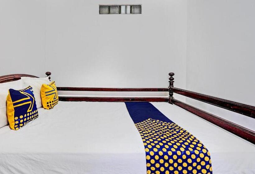 Hotel Spot On 92595 Umi Homestay Syariah