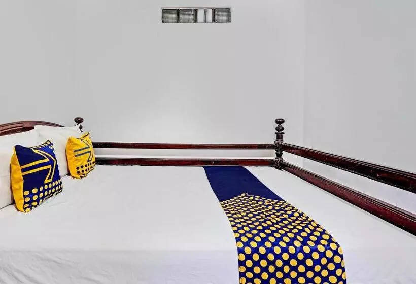 ホテル Spot On 92595 Umi Homestay Syariah