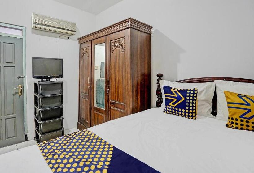 Hotel Spot On 92595 Umi Homestay Syariah