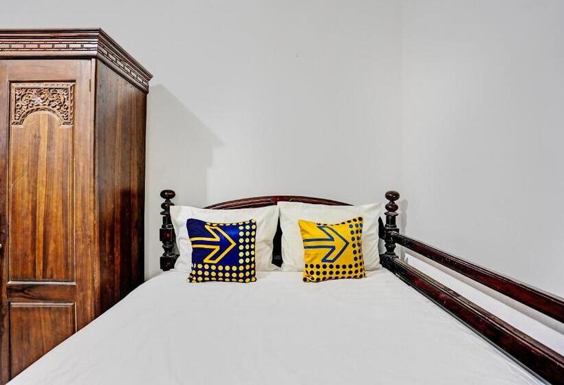 Hotel Spot On 92595 Umi Homestay Syariah