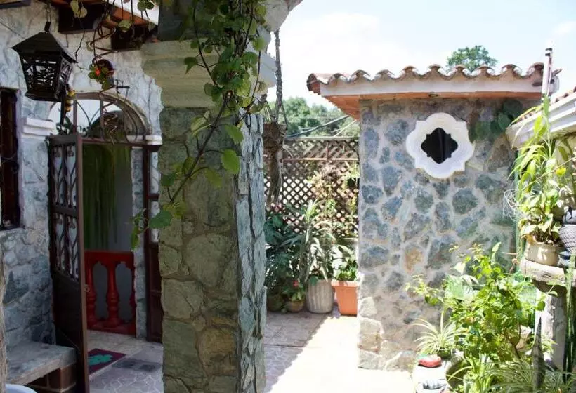 Jireh Hotel Antigua