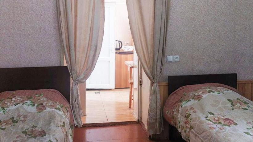 پانسیون Home Near Park