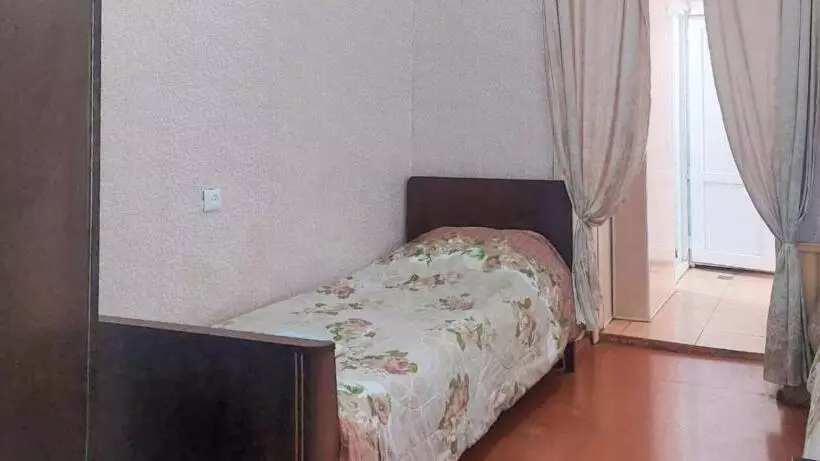 پانسیون Home Near Park
