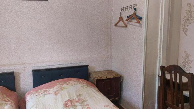 پانسیون Home Near Park