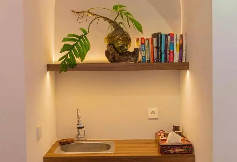 ペンション Nobody Inn Bali At Arya Guest House