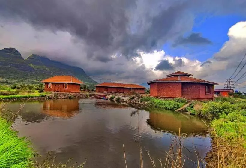 Umbartha Resort Naneghat