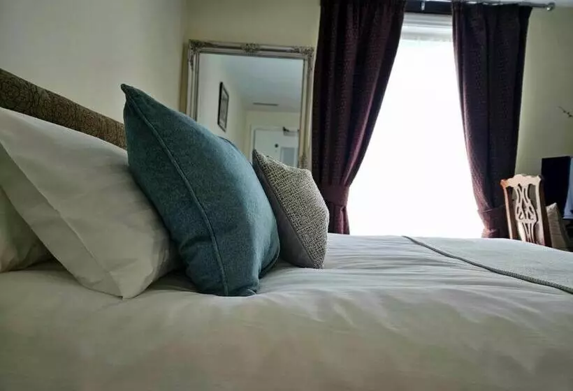 Retkeilymaja The Swan At Compton