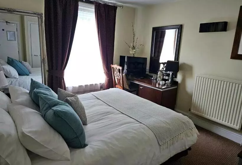 Retkeilymaja The Swan At Compton