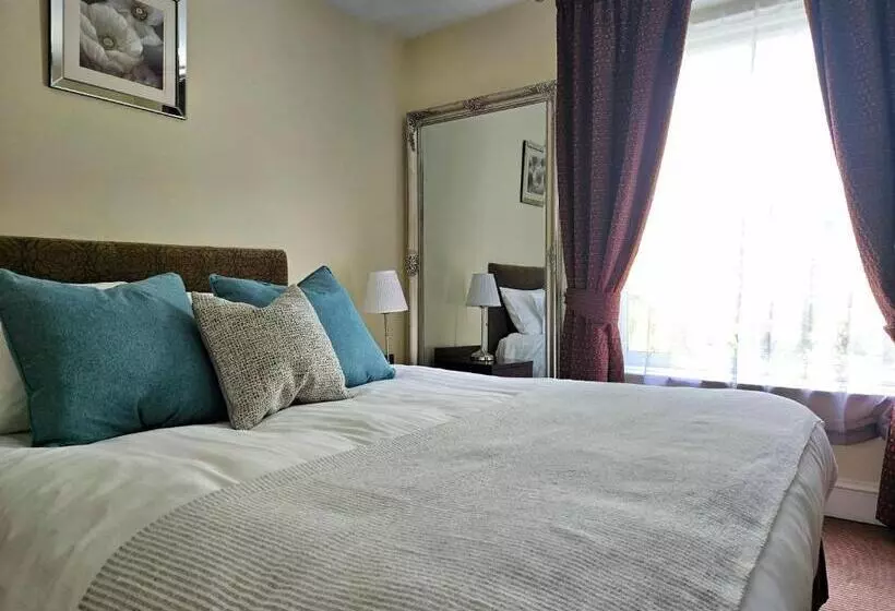 Retkeilymaja The Swan At Compton