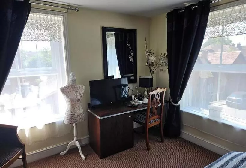 Retkeilymaja The Swan At Compton