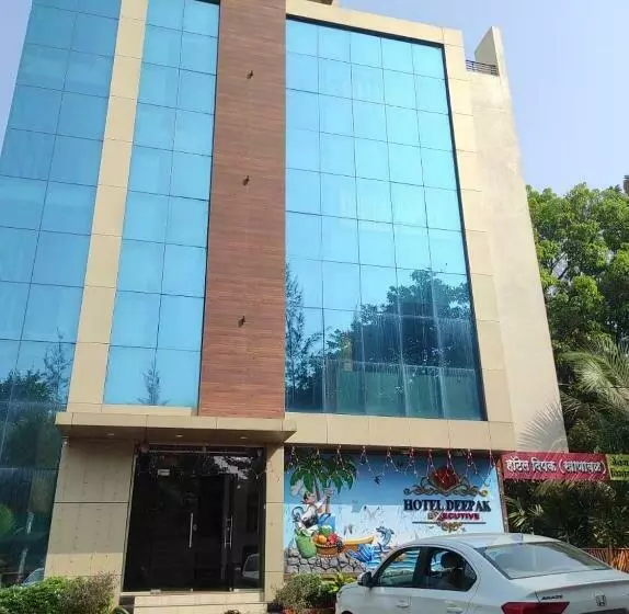 Hotelli Deepak Executive, Ganpatipule
