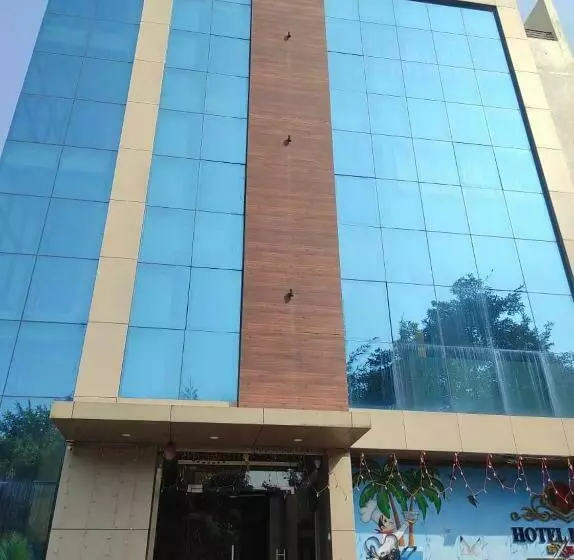 Hotelli Deepak Executive, Ganpatipule