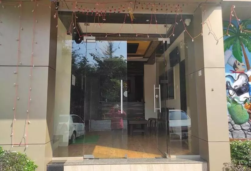 Hotelli Deepak Executive, Ganpatipule