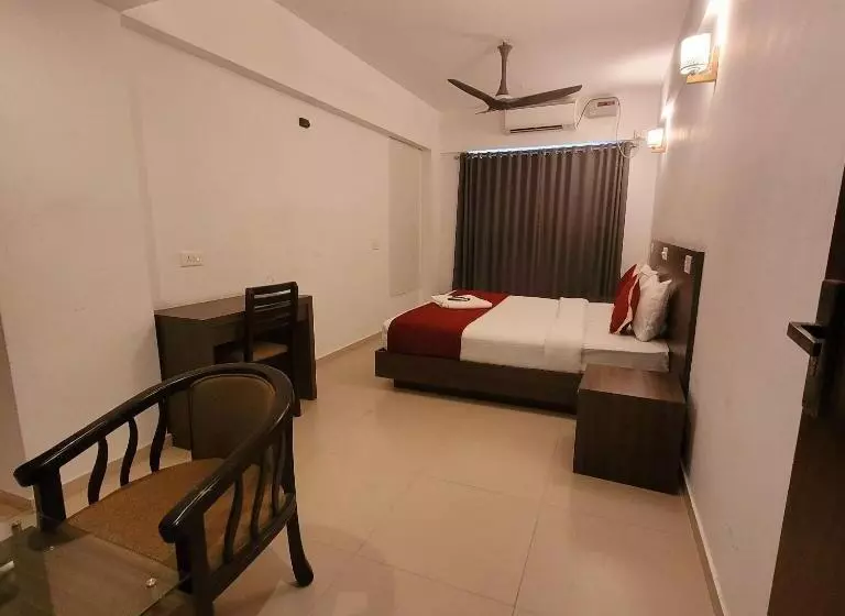 Hotelli Four Squares Inn, Technopark Phase 3