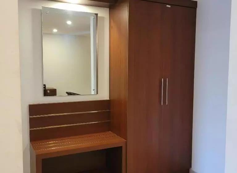 Hotelli Four Squares Inn, Technopark Phase 3