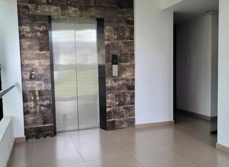 Hotelli Four Squares Inn, Technopark Phase 3