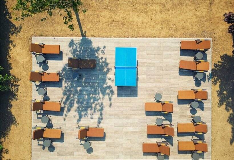 Отель Golden Tulip Dieppe Hôtel & Spa