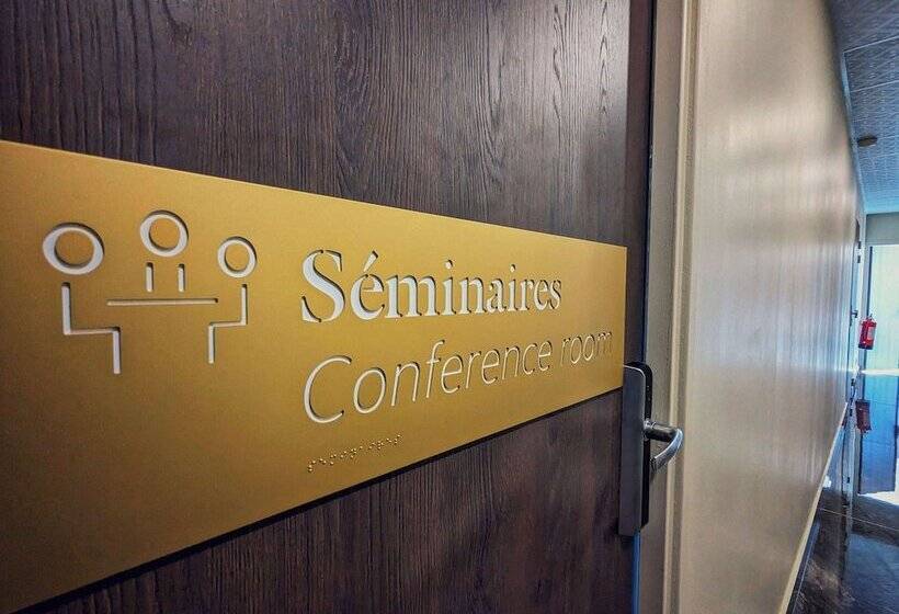 Отель Golden Tulip Dieppe Hôtel & Spa