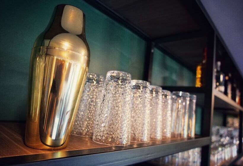 Отель Golden Tulip Dieppe Hôtel & Spa