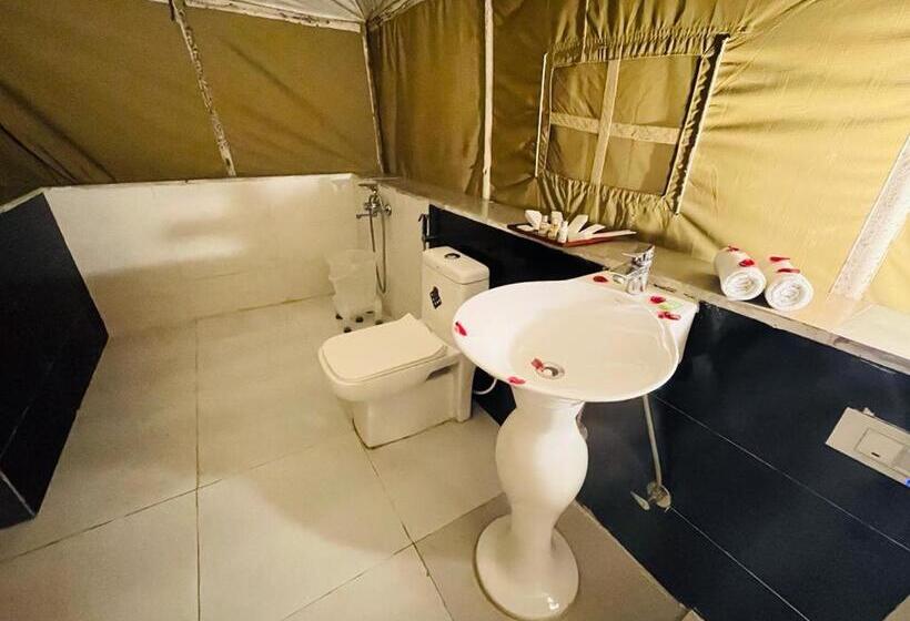 Hotel Jungle Journey A Lake Resort