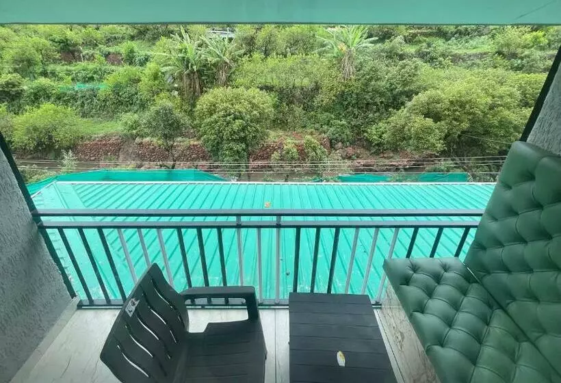 هتل Saanjh Riverside Resort