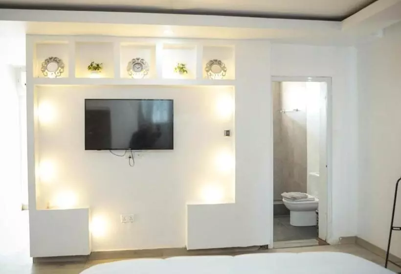 ホテル Seven Brothers Apartments