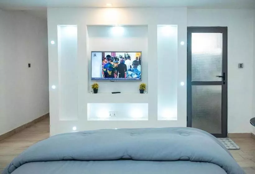 ホテル Seven Brothers Apartments