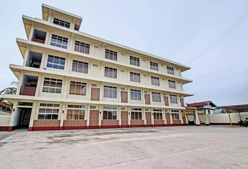 ホテル Spot On 92599 Pondok Anggrek Syariah