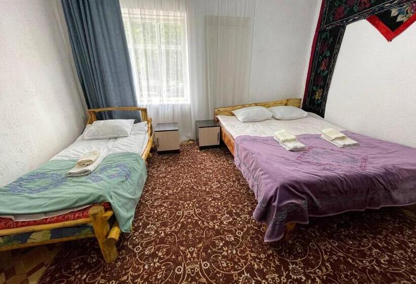 پانسیون Guest House Emily 2