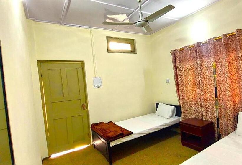 Raahi Hotel City Site Gilgit