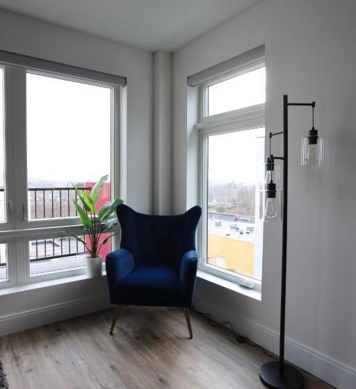 1br Luxury Apartment Peabody Unit 709