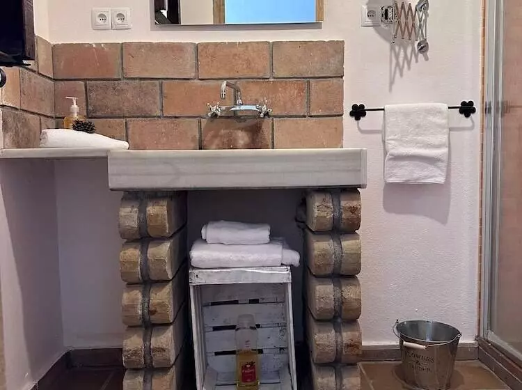 Hotelli L Olivera Casa Rural