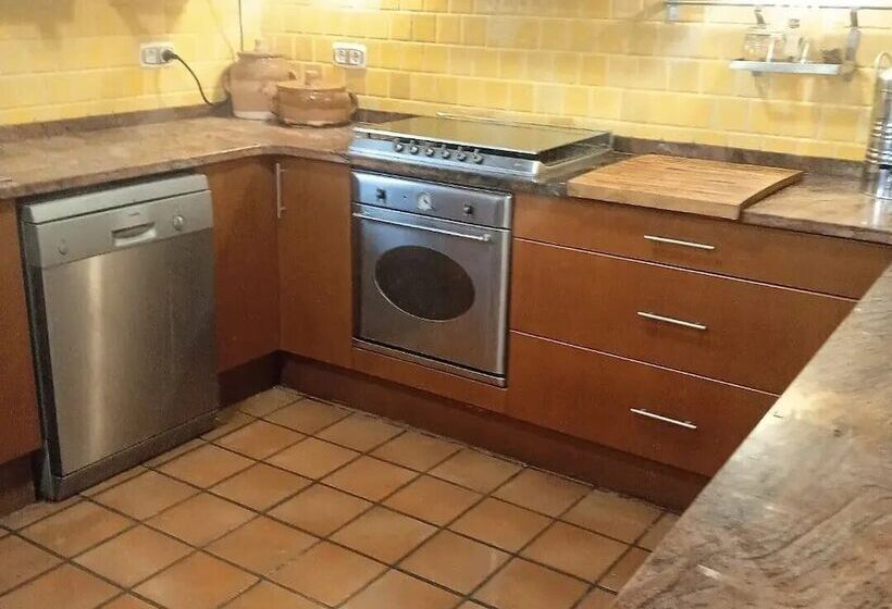 هتل L Olivera Casa Rural