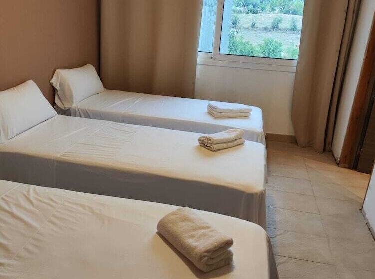 هتل L Olivera Casa Rural