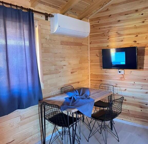 Lemon Garden Bungalow