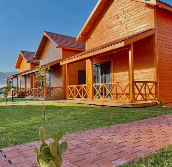 Lemon Garden Bungalow