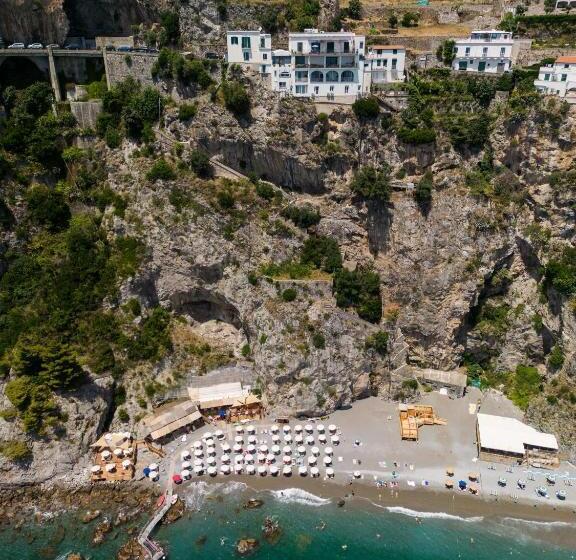 مبيت وإفطار La Dimora Del Maestro