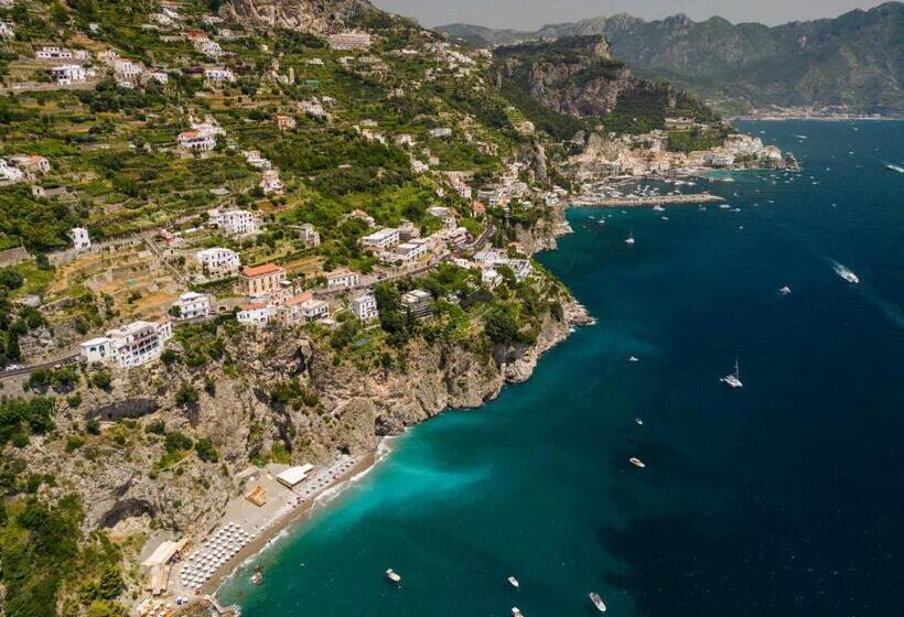 مبيت وإفطار La Dimora Del Maestro