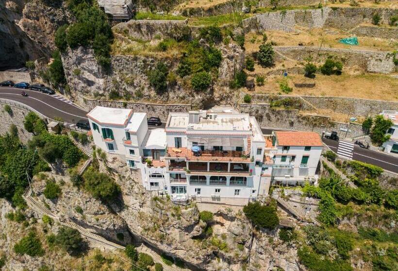 مبيت وإفطار La Dimora Del Maestro